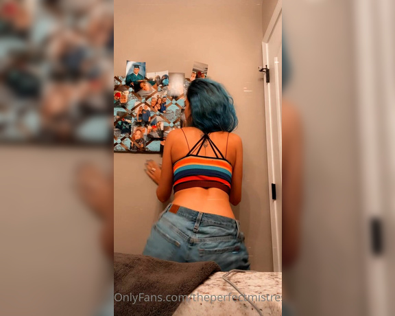 ThePerfectMistress aka Theperfectmistress OnlyFans - Twerkingstrip tease! Hehe Peep my cute butthole 1