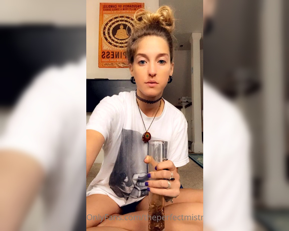 ThePerfectMistress aka Theperfectmistress OnlyFans - Smoking!