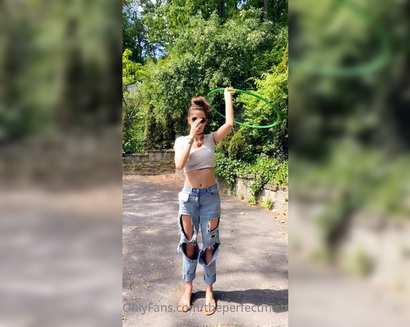 ThePerfectMistress aka Theperfectmistress OnlyFans - Hooping in flip flops