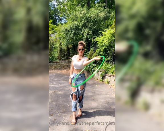 ThePerfectMistress aka Theperfectmistress OnlyFans - Hooping in flip flops