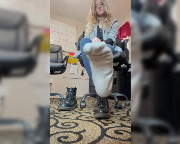 ThePerfectMistress aka Theperfectmistress OnlyFans - Full video of me sneakily taking off my stinky boots and socks at work to show off my soft soles