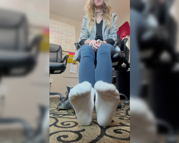 ThePerfectMistress aka Theperfectmistress OnlyFans - Full video of me sneakily taking off my stinky boots and socks at work to show off my soft soles