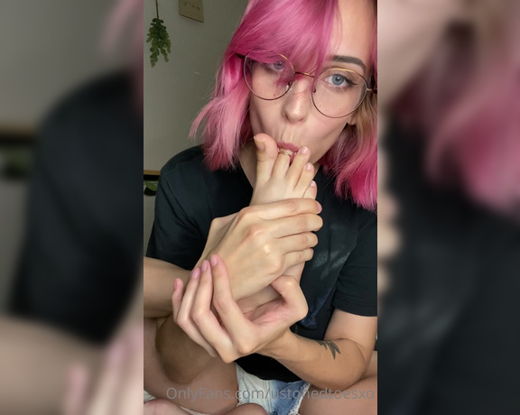 Ashley Lotts aka Ashleylottsxo OnlyFans - Getting it in before I can’t reach my toes anymore