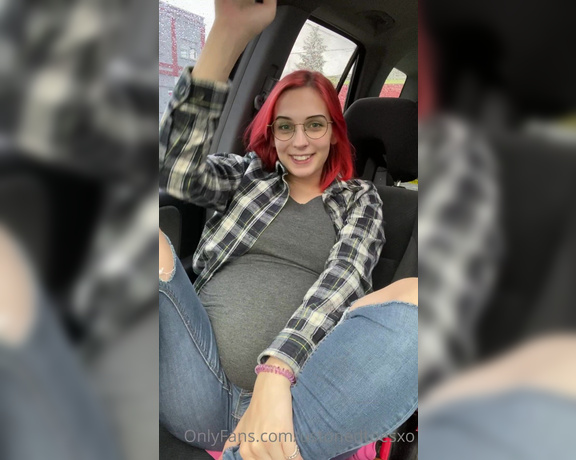 Ashley Lotts aka Ashleylottsxo OnlyFans - Teasing you in public is one of my favorite pass times