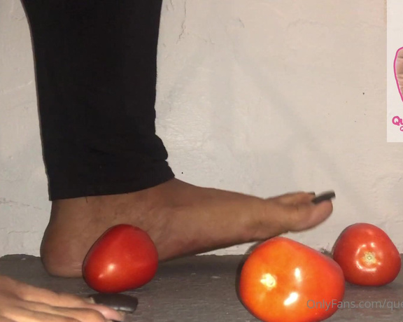 QueenSizeSexyFeet aka Queensizesexyfeet OnlyFans - Barefoot Tomato Crush Crushing these tomatoes with my big barefeet were oh so satisfying! How they