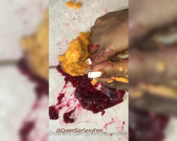 QueenSizeSexyFeet aka Queensizesexyfeet OnlyFans - This was supposed to be a Scratch Video but it ended up being a Crush Video! Big heavy ass feet