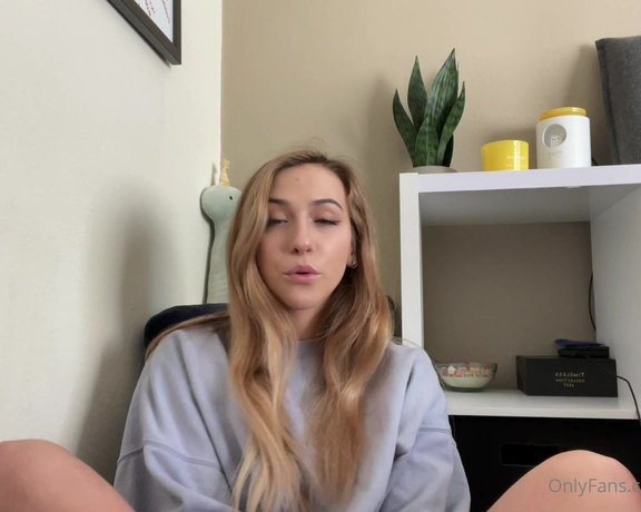 Dakota aka Dakotafade OnlyFans - You teach me how to worship my own toes