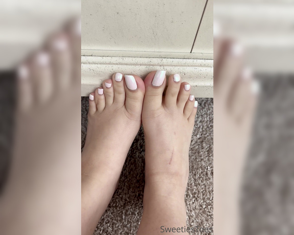 SweetiesToes aka Yourfeetsweetie OnlyFans - What would you do if my perfect toenails were laying right in your lap
