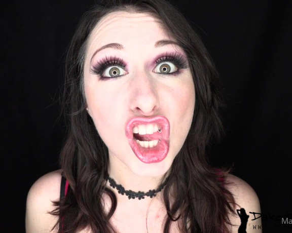 Dakota Charms aka Dakotacharms OnlyFans - Making Faces Clip