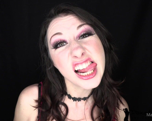 Dakota Charms aka Dakotacharms OnlyFans - Making Faces Clip