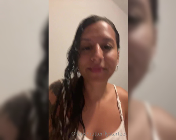 Emma aka Queenstarb OnlyFans - Hey guys im Back from my trip! As you can see my voice is a mess lol, it was A LONG road back home