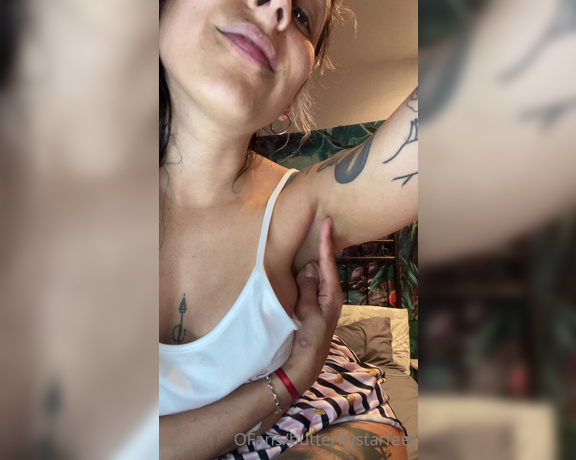 Emma aka Queenstarb OnlyFans - I know you WANT to know how they smell when theyre stinky Long time without posting some joi armpit
