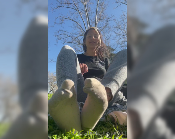 Emma aka Queenstarb OnlyFans - I can see you hiding in the grass and staring my feet so i decide to have a little fun swipe to 1