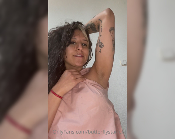 Emma aka Queenstarb OnlyFans - Uhm licking cream from my armpit Want to taste it too 1