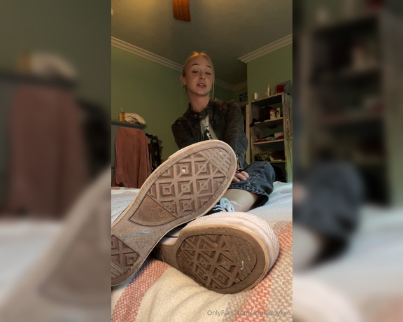 Goddess Kaylee aka Xomaddykxo OnlyFans - I bet you could use a lick of these soles would drain you like a custard filled donut