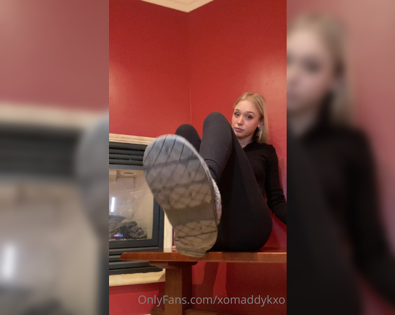 Goddess Kaylee aka Xomaddykxo OnlyFans - Babe I want a new pair of slippers for xmas I have cold feet and they need to be worshipped and tak