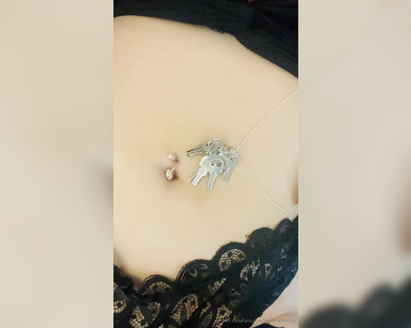 GODDESS TAYLOR aka Taylorhearts_xx OnlyFans - Chastity forever for me ( 2 mins )