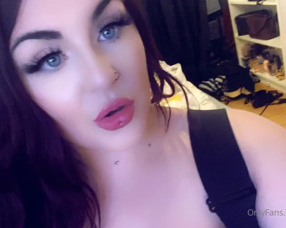 GODDESS TAYLOR aka Taylorhearts_xx OnlyFans - This clip made a weak Ex ALPHA Pay £200 and accept defeat