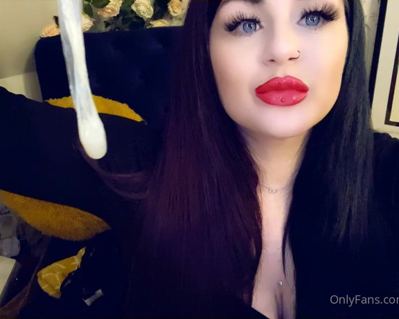 GODDESS TAYLOR aka Taylorhearts_xx OnlyFans - Eating a real mans cum is good for you
