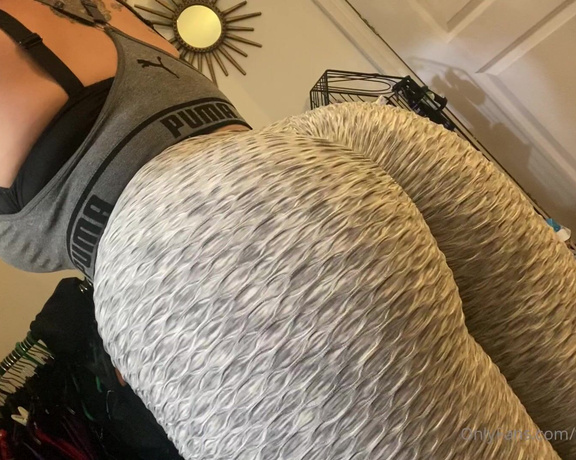 GODDESS TAYLOR aka Taylorhearts_xx OnlyFans - Imagine me doing this to you at the gym