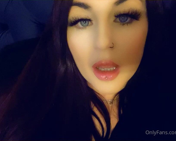 GODDESS TAYLOR aka Taylorhearts_xx OnlyFans - Face facts