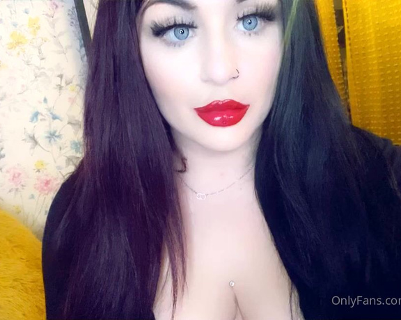 GODDESS TAYLOR aka Taylorhearts_xx OnlyFans - Oops  we seem to have a little problem