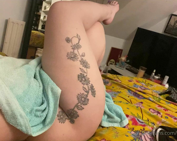 GODDESS TAYLOR aka Taylorhearts_xx OnlyFans - Naked goddess after bath