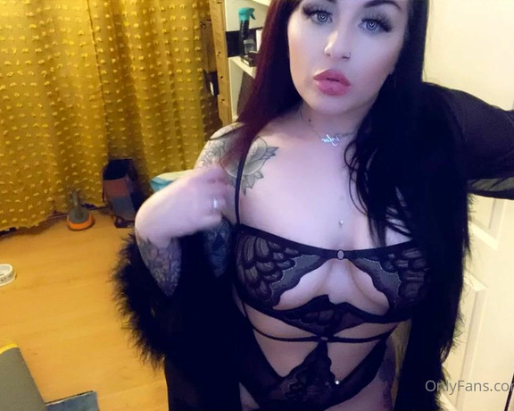 GODDESS TAYLOR aka Taylorhearts_xx OnlyFans Video 42