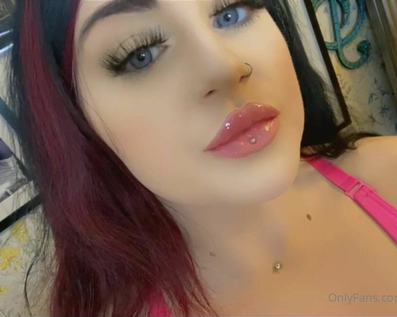 GODDESS TAYLOR aka Taylorhearts_xx OnlyFans - Can you make it to the end of the video if not 15 tax !!! lips and cock