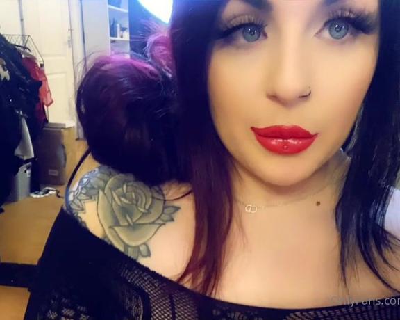 GODDESS TAYLOR aka Taylorhearts_xx OnlyFans - Reminder