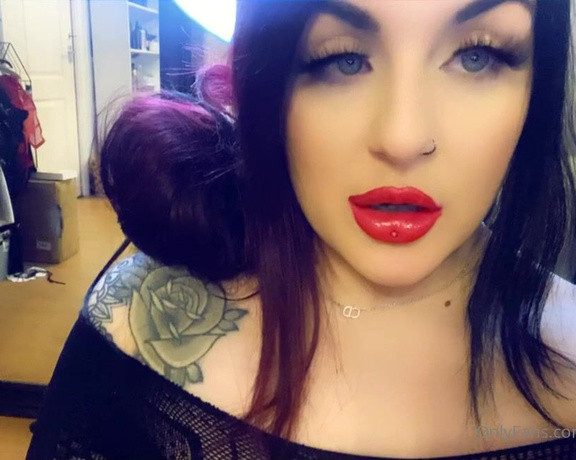 GODDESS TAYLOR aka Taylorhearts_xx OnlyFans - Reminder