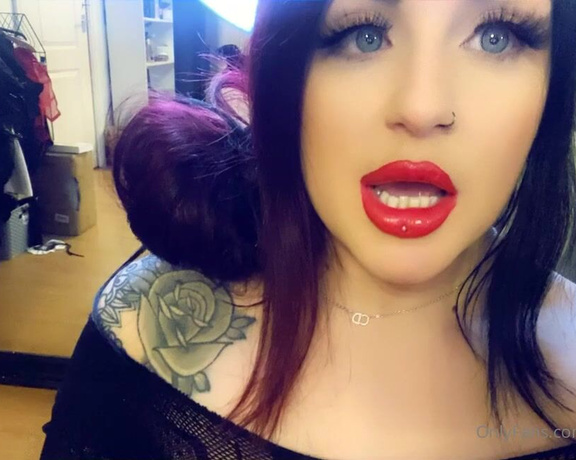 GODDESS TAYLOR aka Taylorhearts_xx OnlyFans - Reminder