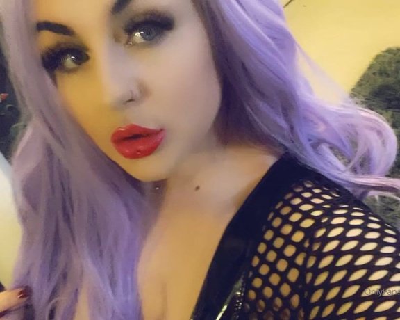 GODDESS TAYLOR aka Taylorhearts_xx OnlyFans - 5e1b31132d34fa2b74e55