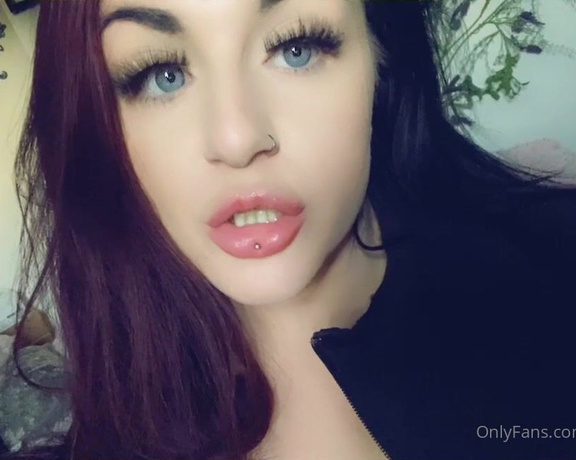 GODDESS TAYLOR aka Taylorhearts_xx OnlyFans - Crumble  make your cock hard