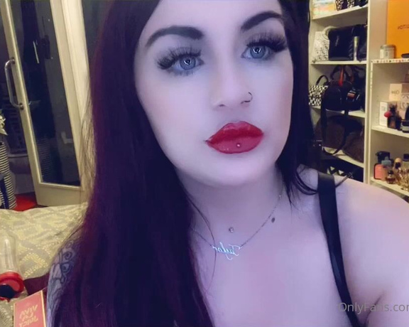 GODDESS TAYLOR aka Taylorhearts_xx OnlyFans - December 4TH TASK