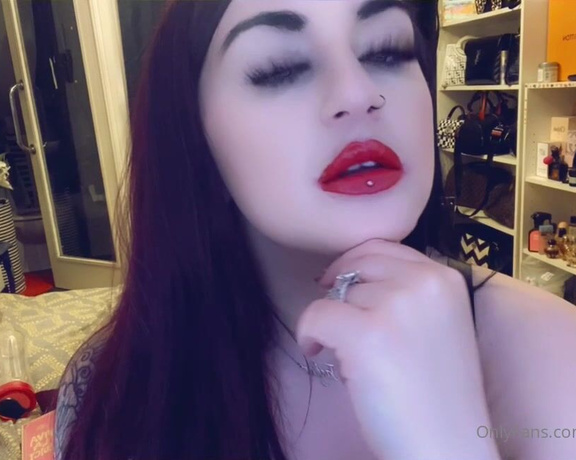 GODDESS TAYLOR aka Taylorhearts_xx OnlyFans - December 4TH TASK