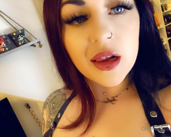 GODDESS TAYLOR aka Taylorhearts_xx OnlyFans - December 2nd task  enjoy