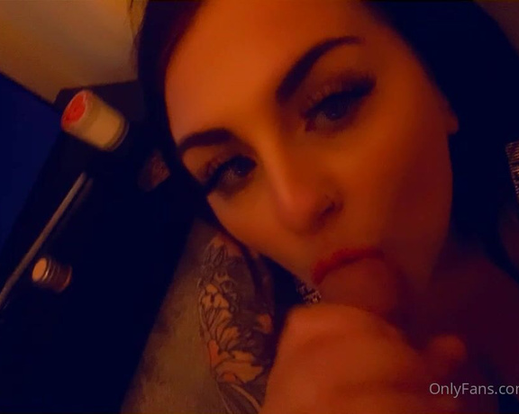 GODDESS TAYLOR aka Taylorhearts_xx OnlyFans - Pleasuring a real man