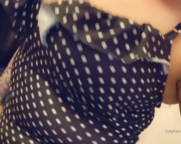 GODDESS TAYLOR aka Taylorhearts_xx OnlyFans - POV dress