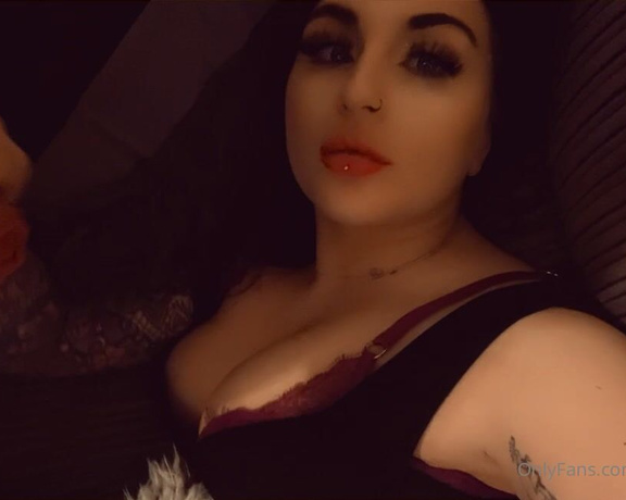 GODDESS TAYLOR aka Taylorhearts_xx OnlyFans - Birthday coherced