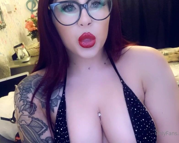 GODDESS TAYLOR aka Taylorhearts_xx OnlyFans - Playing on your weaknesses