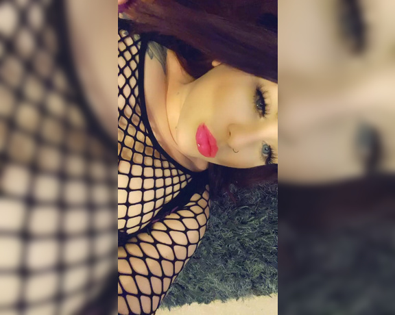 GODDESS TAYLOR aka Taylorhearts_xx OnlyFans - 5e2f44f2a009649a98eec