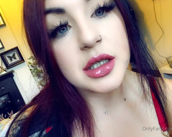 GODDESS TAYLOR aka Taylorhearts_xx OnlyFans - Quick Wednesday task film &