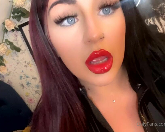 GODDESS TAYLOR aka Taylorhearts_xx OnlyFans Video 40