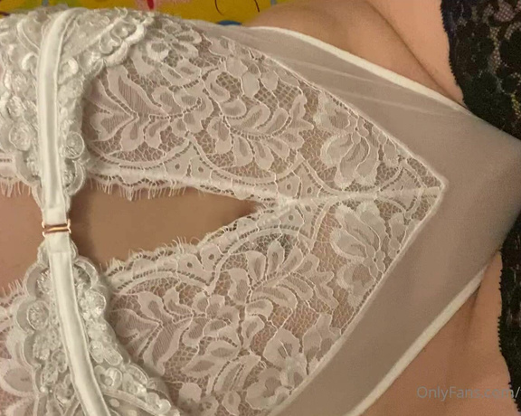 GODDESS TAYLOR aka Taylorhearts_xx OnlyFans - White lingerie , but a devil