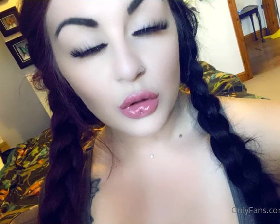 GODDESS TAYLOR aka Taylorhearts_xx OnlyFans - Chastity is good for you