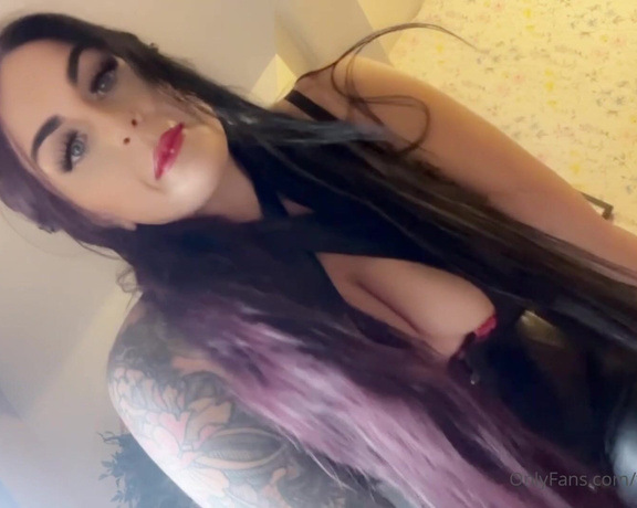 GODDESS TAYLOR aka Taylorhearts_xx OnlyFans - Lips voice whispers 115 mins