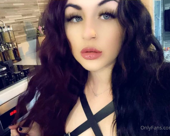 GODDESS TAYLOR aka Taylorhearts_xx OnlyFans - I want the opposite of everything Etta James says on this song