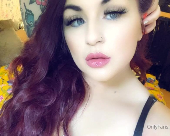 GODDESS TAYLOR aka Taylorhearts_xx OnlyFans - Weak for