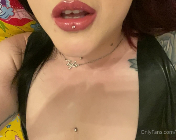 GODDESS TAYLOR aka Taylorhearts_xx OnlyFans - 73 mins of sex talk from my weekend